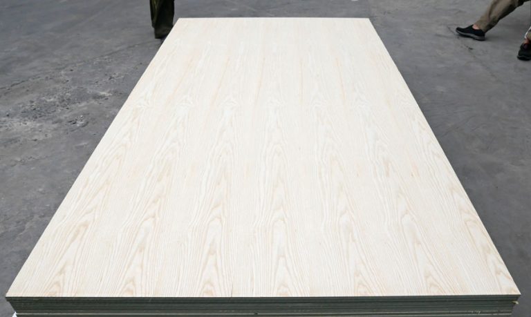 Gỗ ghép thanh phủ Veneer