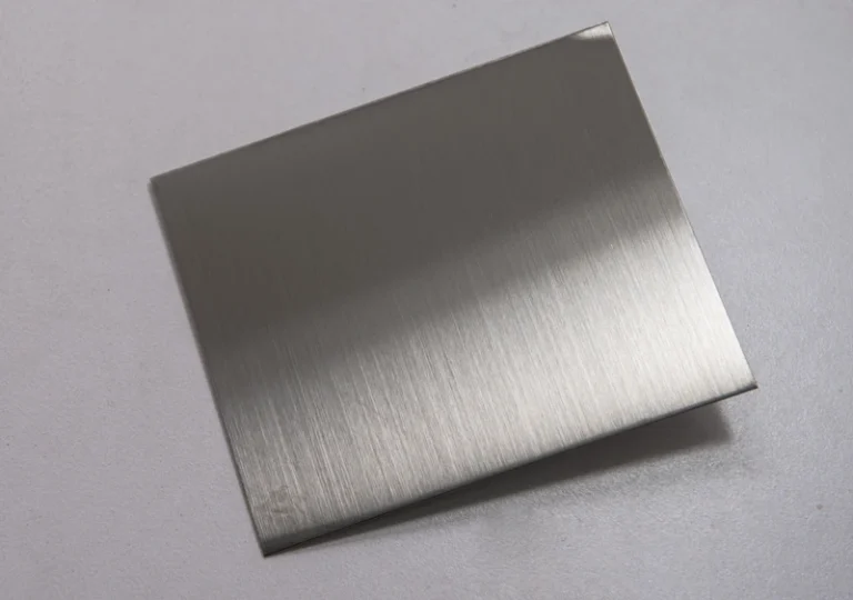 TẤM INOX MÀU XƯỚC